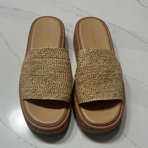 Naturalizer Woven Tan Slide Sandals